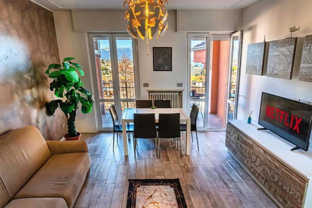 Garda Lake View Apartment Desenzano del Garda Ngoại thất bức ảnh